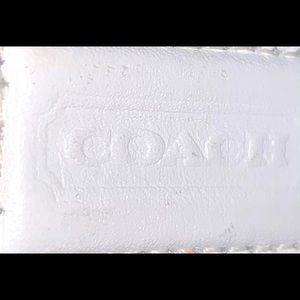 WOMENS AUTHENTIC COACH PURSE